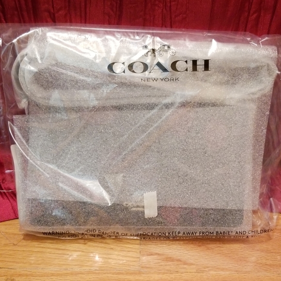 Coach Hayden Crossbody - Picture 2 of 6